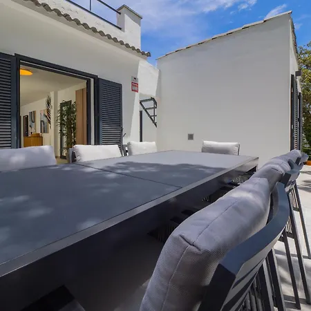 Cubo's Casa Pineda Tatil Evi Málaga