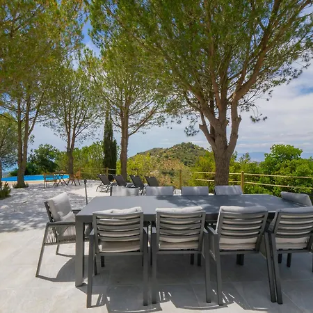Cubo's Casa Pineda Tatil Evi *